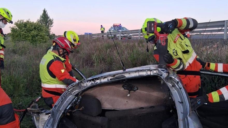 Un fallecido y un herido en un accidente de tráfico en la A-3 a su paso por Caudete de las Fuentes