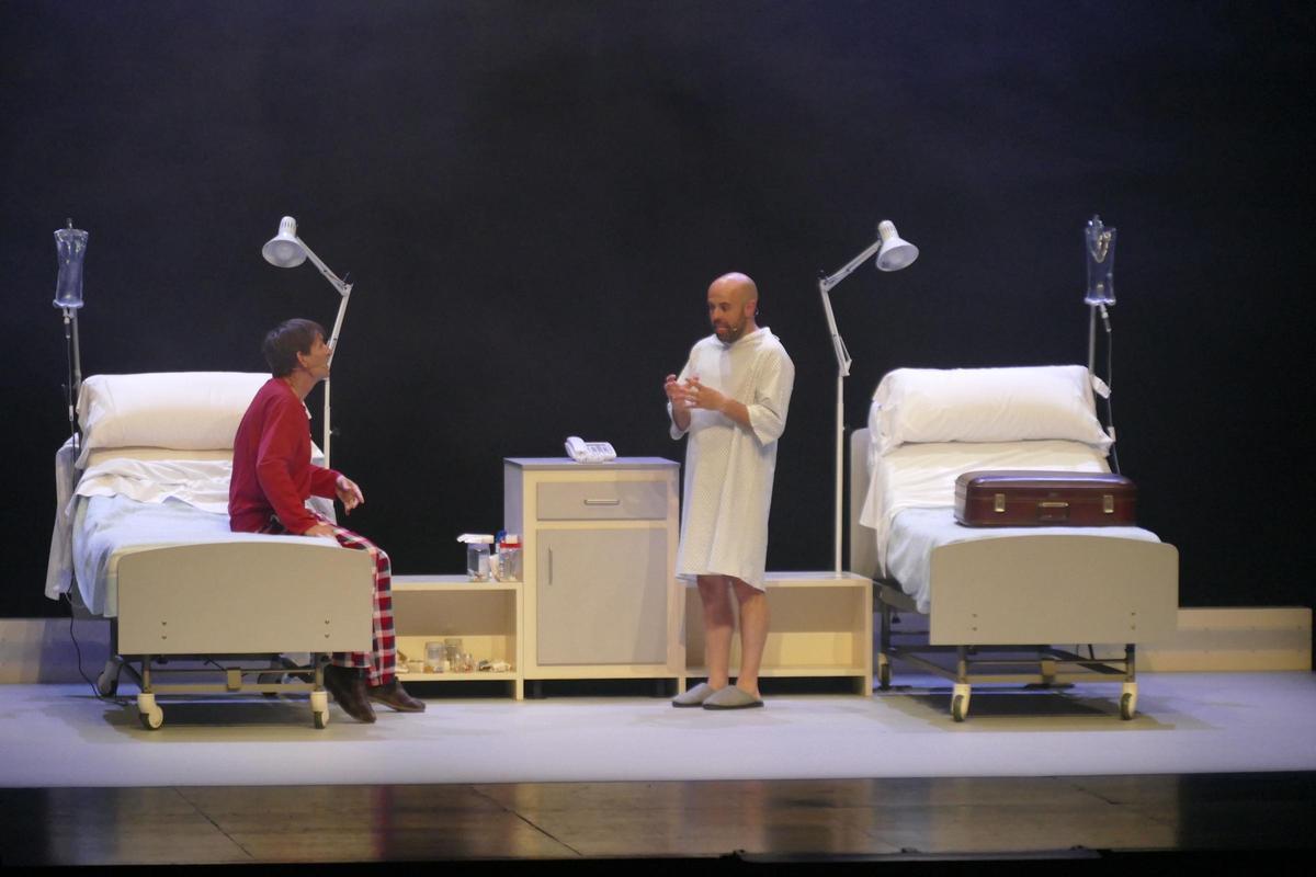 EN IMATGES | Albert Pla i Peyu omplen de rialles el Teatre Municipal El Jardí de Figueres amb 'Hamlet'