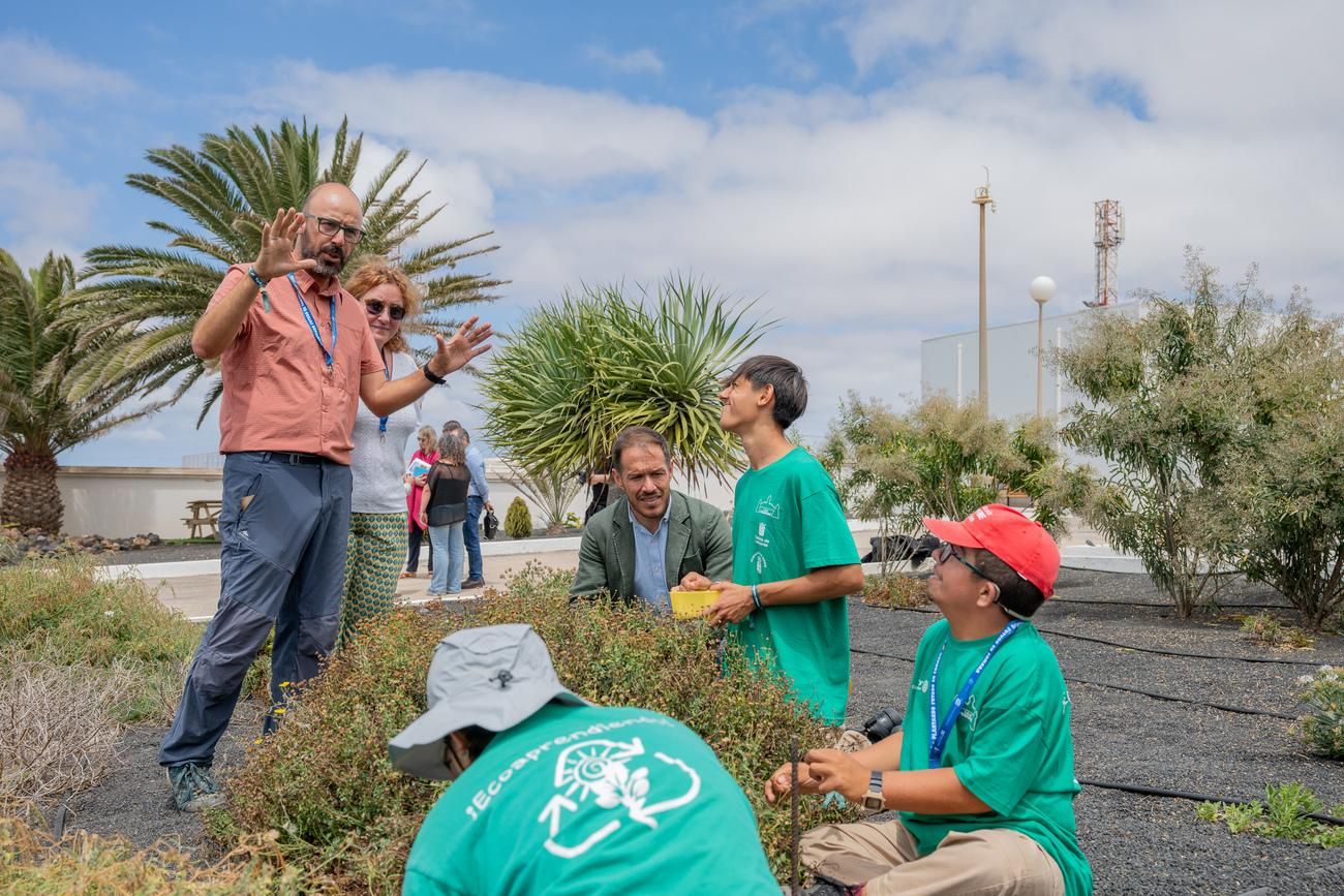 Transición Ecológica premia a los 'Guardianes de Famara' por la restauración ecológica
