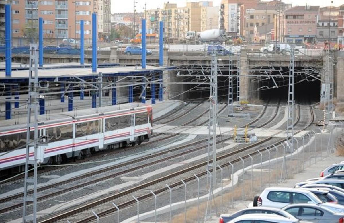 cmarquez11874790 lleida 01 12 2009 estacion de renfe zona de llegadas regiona160722170154