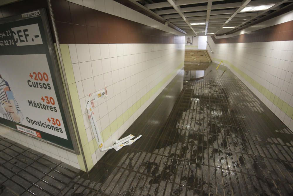 La estación de metro Turia, afectada por las lluvias