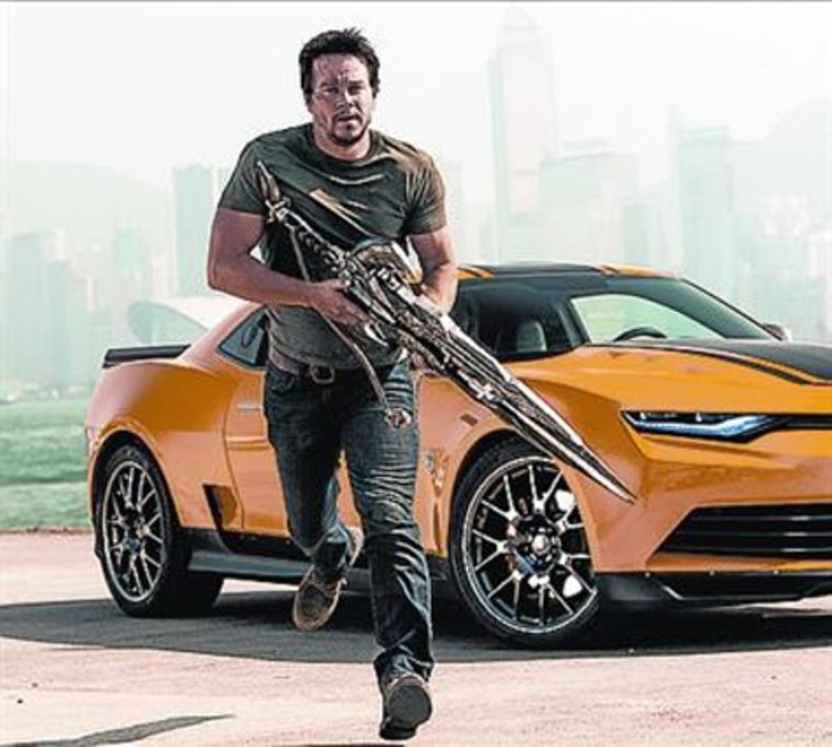 TRANSFORMERS: LA ERA DE LA EXTINCIÓN (2014) TRANSFORMERS: LA ERA DE LA EXTINCIÓN (2014)