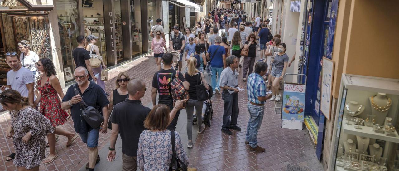 La calle Sant Miquel roza la plena ocupación de sus locales comerciales.