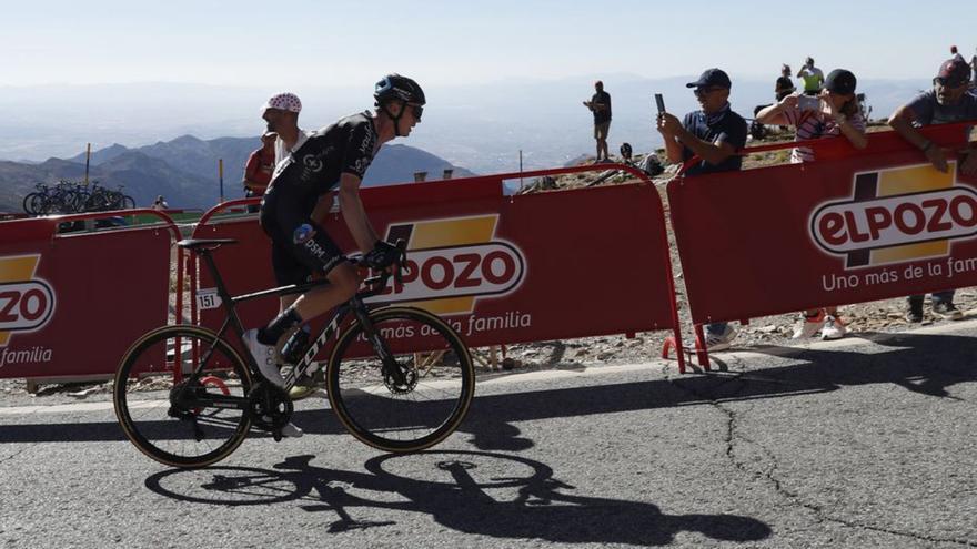 Arensman brilla a Sierra Nevada,  i Roglic i Mas retallen a Evenepoel