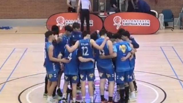 Los jugadores del CBZ tras finalizar el partido. | LOZ