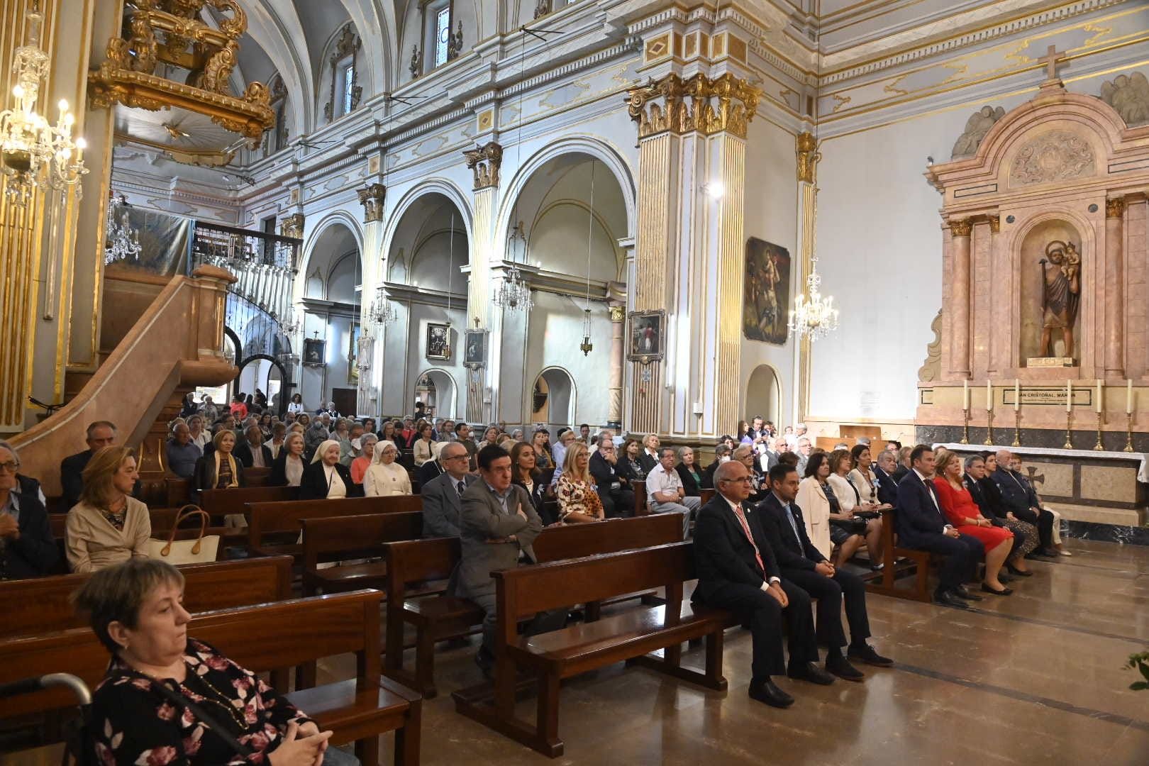 Castelló muestra su devoción por Lledó con el tradicional Paso por el Manto