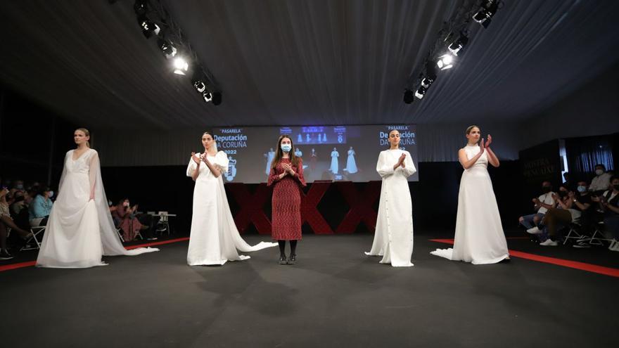 Desfile moda na pasarela da Mostra do Encaixe do pasado ano / concello de camariñas