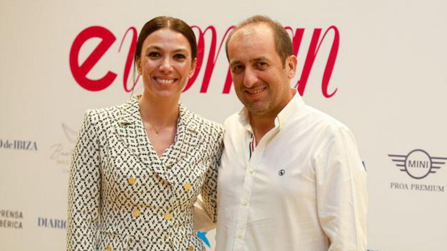 Esther de Bustamante y el dj Sebastián Gamboa.
