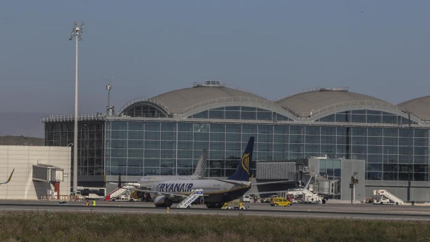 Imagen de la terminal del aeropuerto de Alicante-Elche.