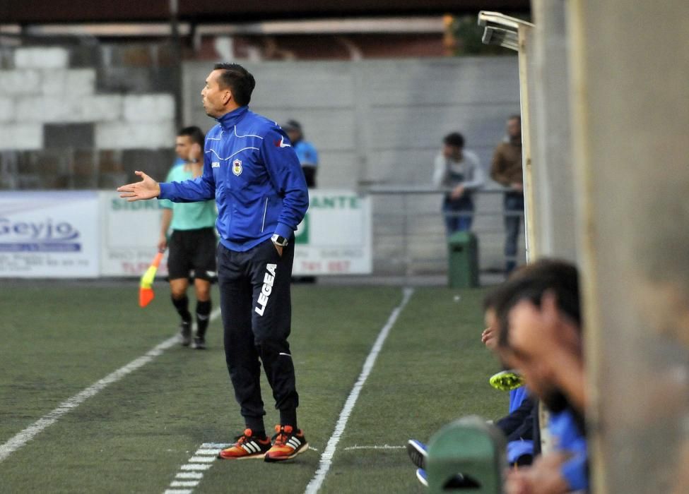 El partido entre el Langreo y el Tuilla, en imágenes