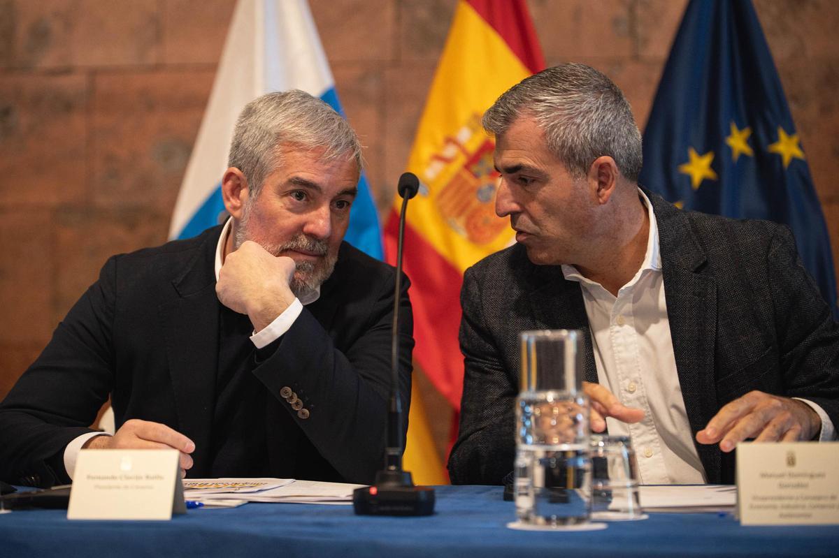 Reunión de Fernando Clavijo con la Fecai y Fecam para el Decreto Canarias