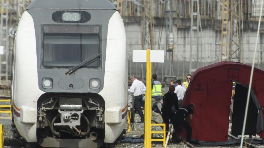 Álvaro Prieto se subió al techo de un tren y murió electrocutado por la catenaria.