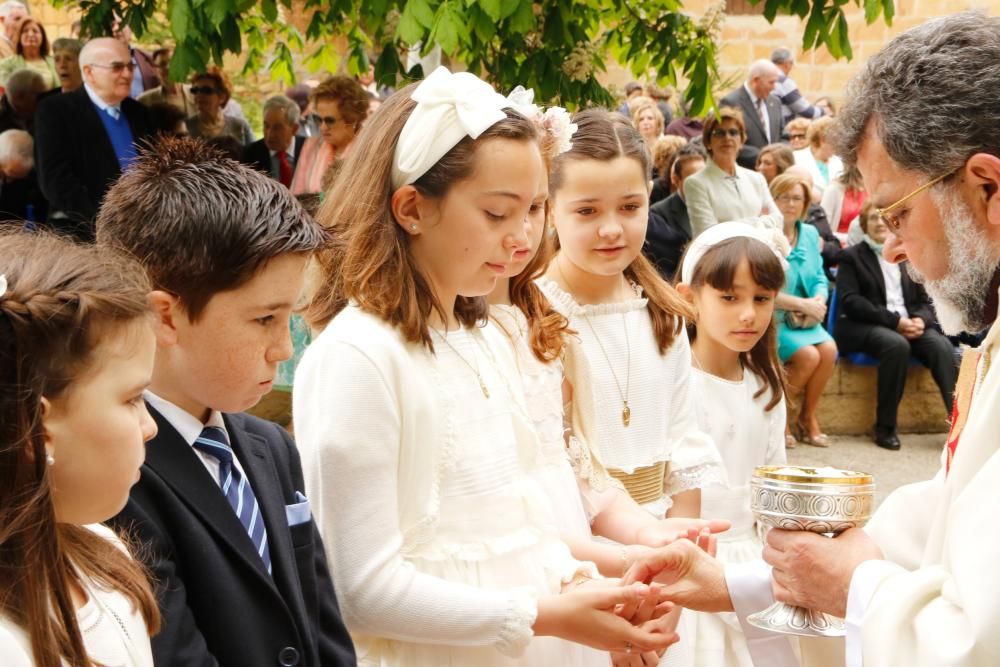 Villaescusa honra a la Virgen del Olmo