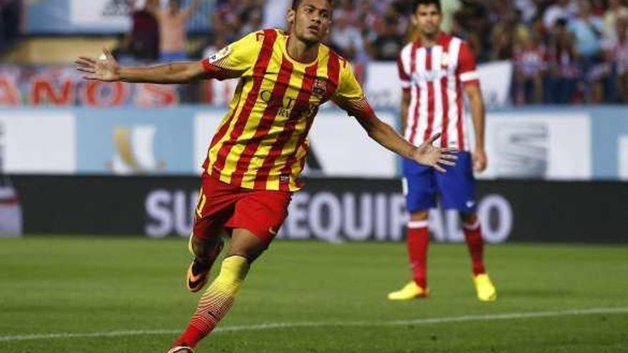 Neymar da réplica a Villa