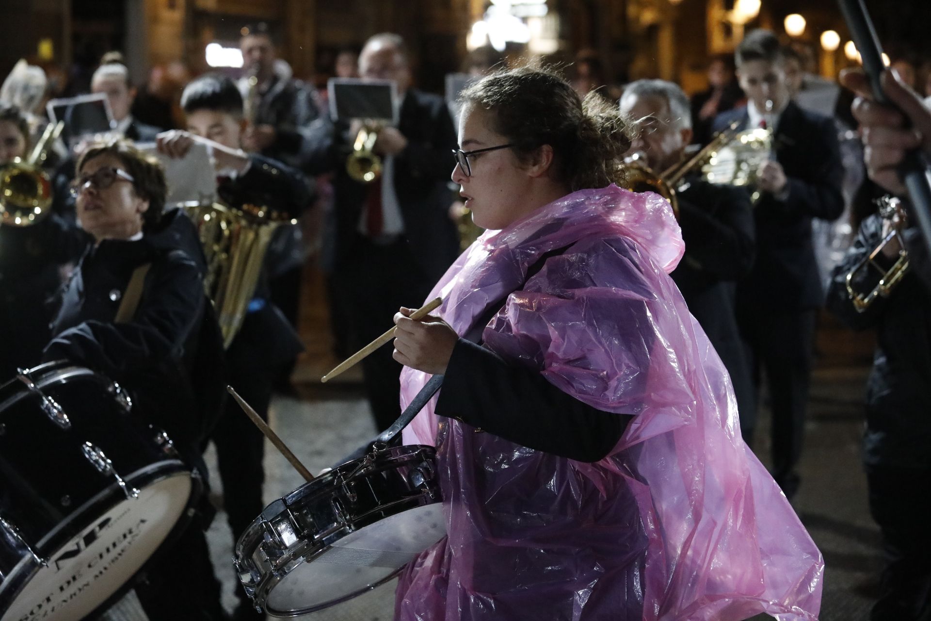 Búscate en el primer día de ofrenda por la calle Quart (entre las 22:00 a las 23:00 horas)