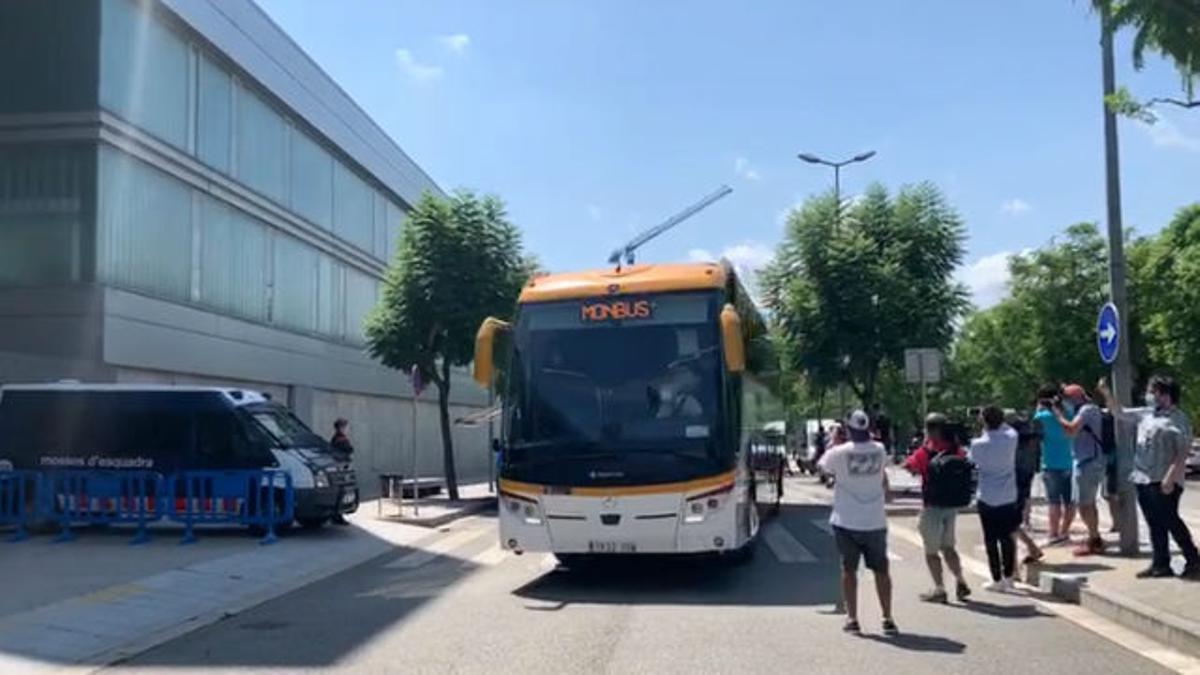 Así ha sido la llegada del FC Barcelona a la Ciudad Deportiva