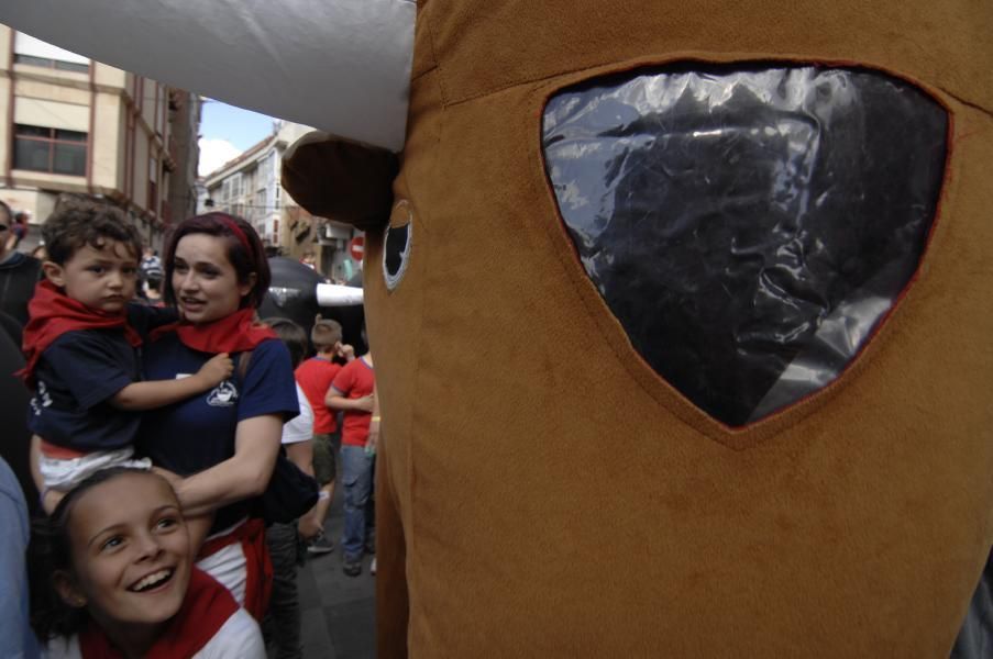 Los toros hinchables llenaron las calles