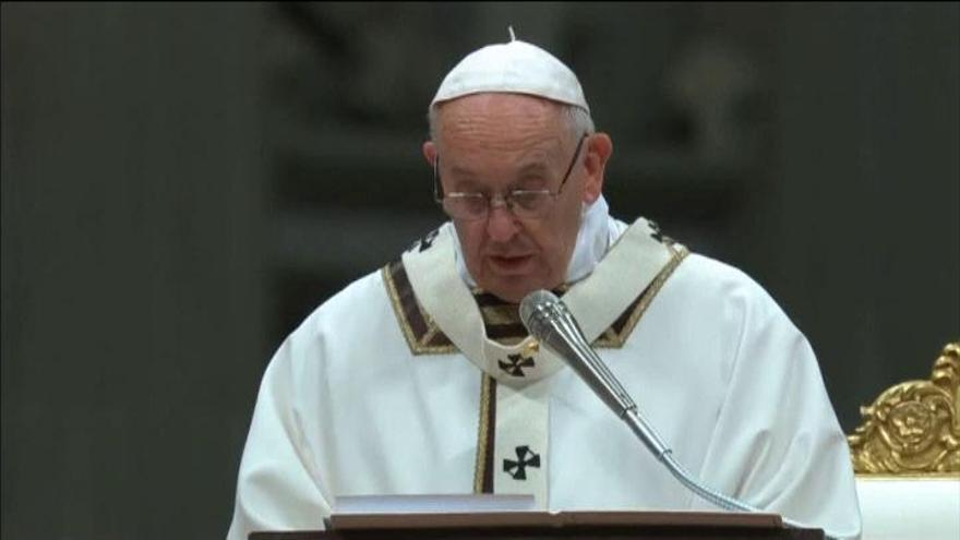 El papa Francisco celebra su quinta Misa de Gallo
