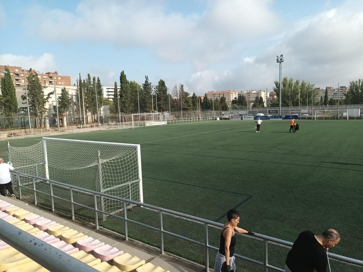 El antes y el después del campo de fútbol de San José tras la gran tormenta del sábado El antes y el después del campo de fútbol de San José tras la gran tormenta del sábado