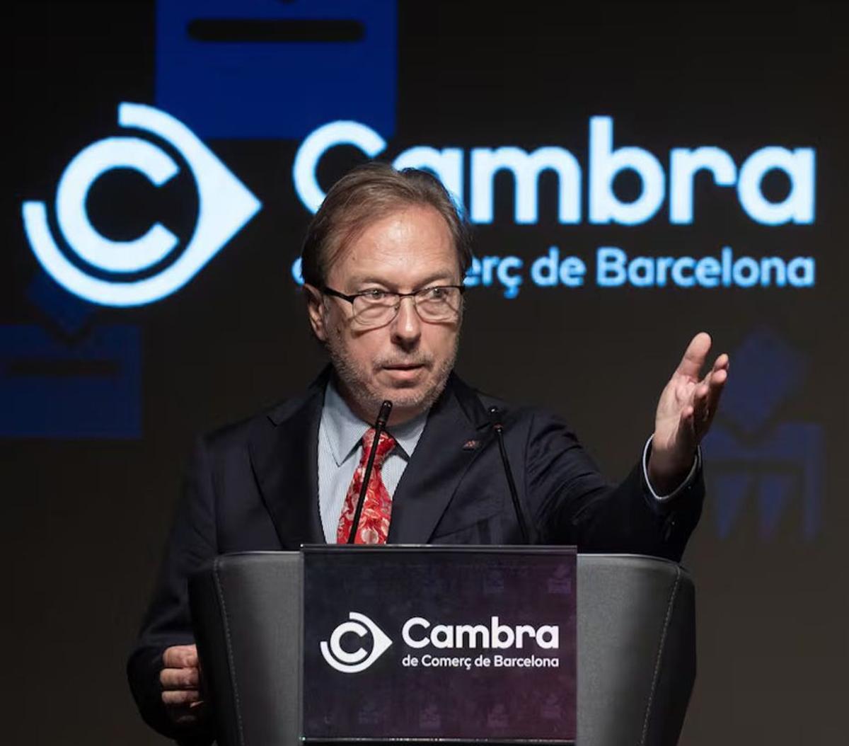 La Cambra amplia a 10 les ‘cadires de plata’ per a grans empreses