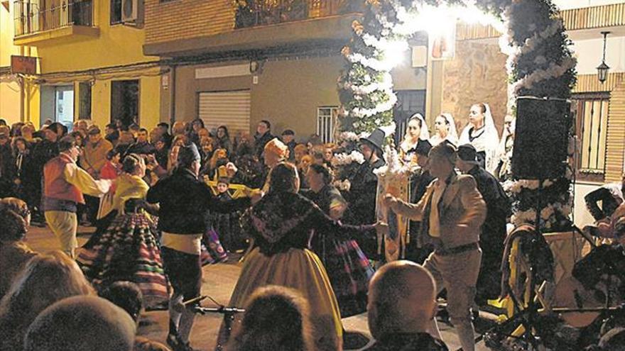 La matxà de la Pobla revive el rito del fuego con su ancestral cortejo