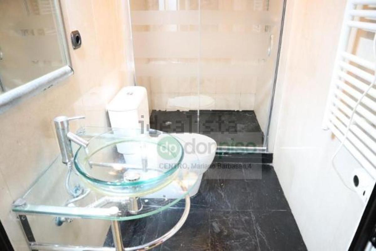 Baño del dúplex.