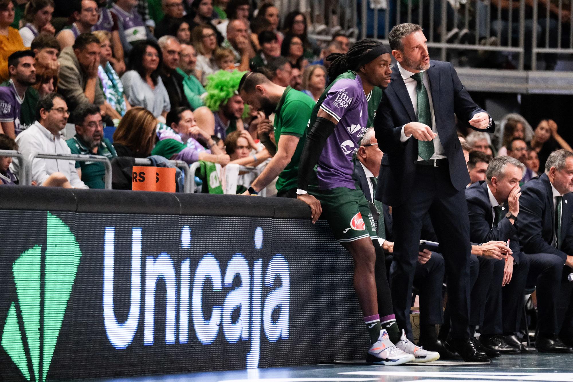 13/4/24 - Malaga - Palacio Deportes Jose Maria Martin Carpena.  Basquetbol LIGA ACB UNICAJA vs ZARAGOZA :  (Fotografía: Gregorio Marrero / La Opinion)