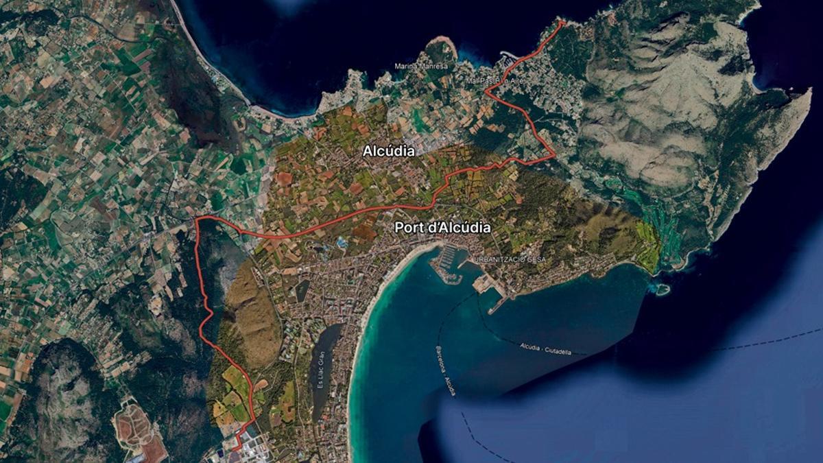 Gráfico que muestra el trazado terrestre del cable desde su aterraje en sa Ferradura (norte) hasta su llegada al polígono de ca na Lloreta (sur)