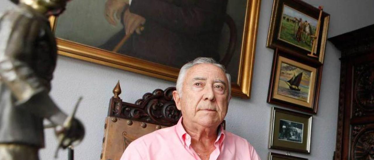 Avelino García Prendes, en su despacho de la inmobiliaria Garmoré.