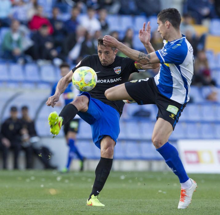 Los blanquiazules desperdician la oportunidad de huir del descenso y no pasan del empate ante un Andorra con uno menos desde el 52'