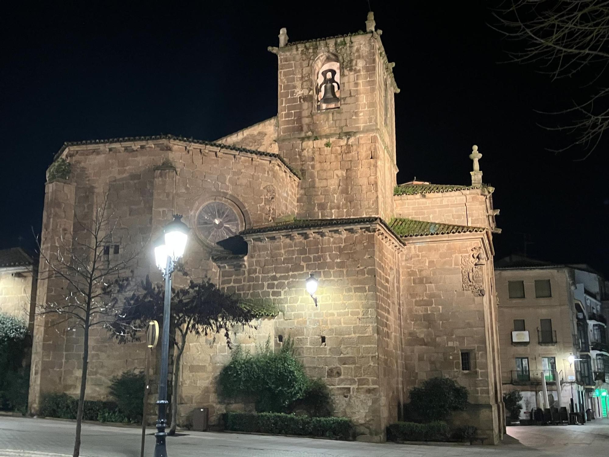 Cáceres: las iglesias de San Juan y Santiago