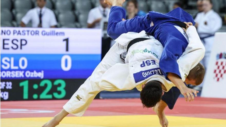 Guillem Lozano guanya un combat al Mundial cadet