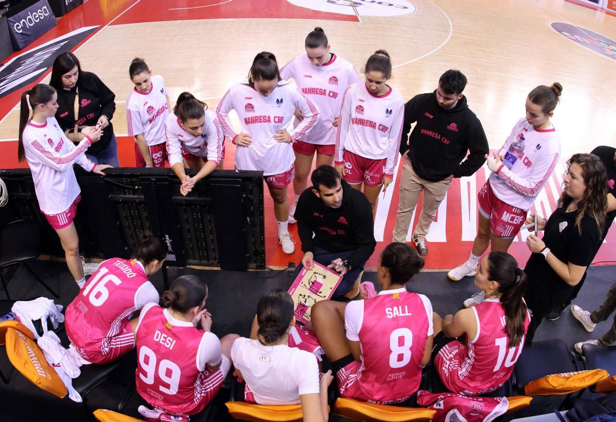 El club celebrarà la permanència en el seu debut a Lliga Femenia 2