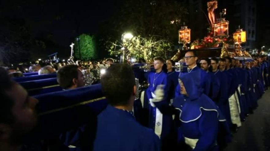 Encuentro entre Nuestra Señora de la Piedad y Caridad y el Cristo de la Paz en Alicante