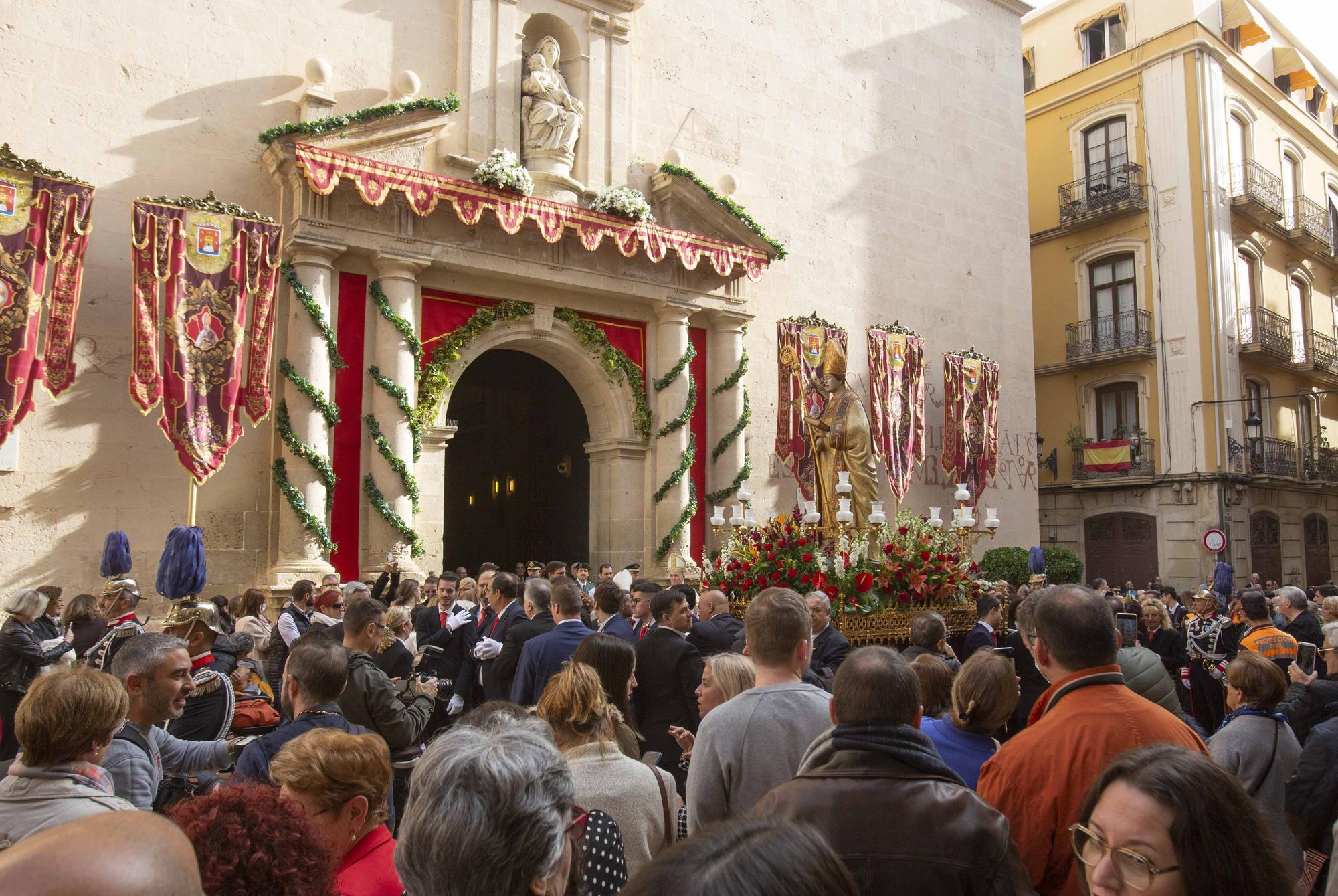 Alicante ha celebrado la festividad de su patrón, San Nicolás, con una misa en la Concatedral de San Nicolás y una procesión