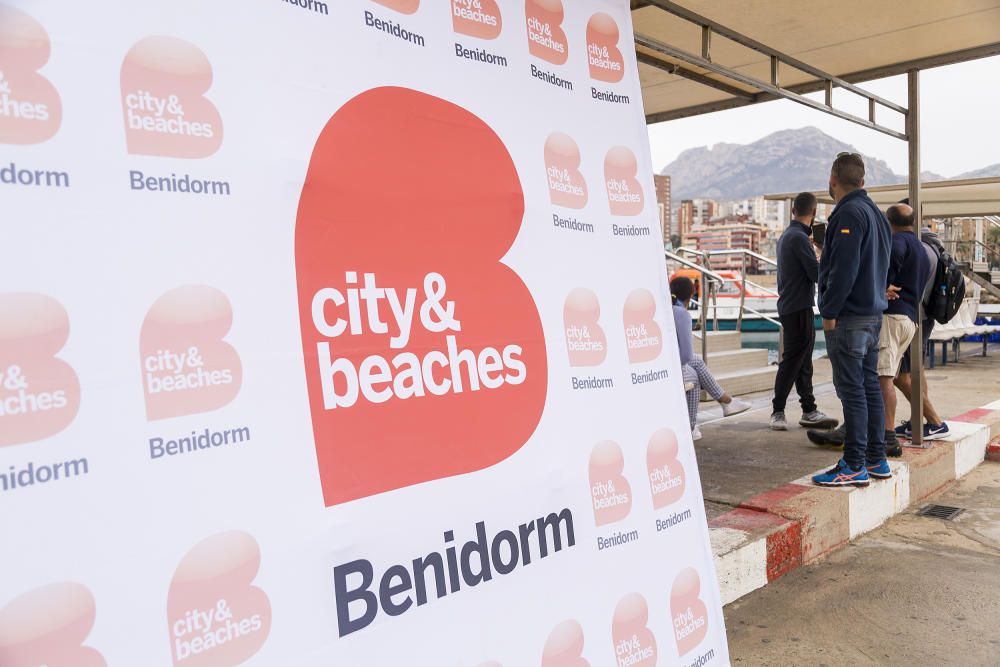 Cruceristas con acento alemán en Benidorm