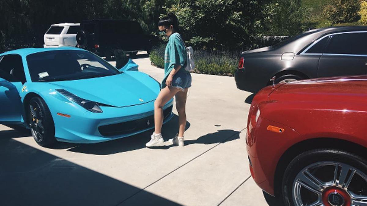 Kylie Jenner y su espectacular colección de cochazos