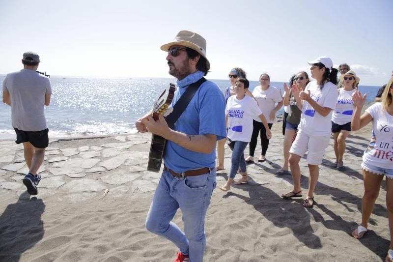 Flashmob en la playa La Tejita