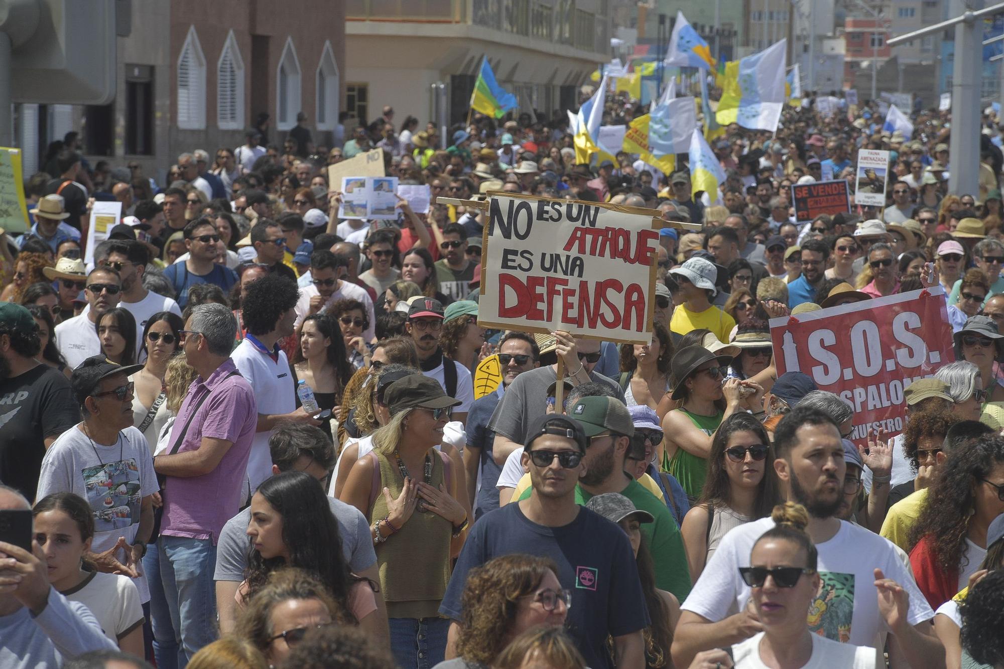 Manifestación 20A 'Canarias tiene un límite' en Las Palmas de Gran Canaria