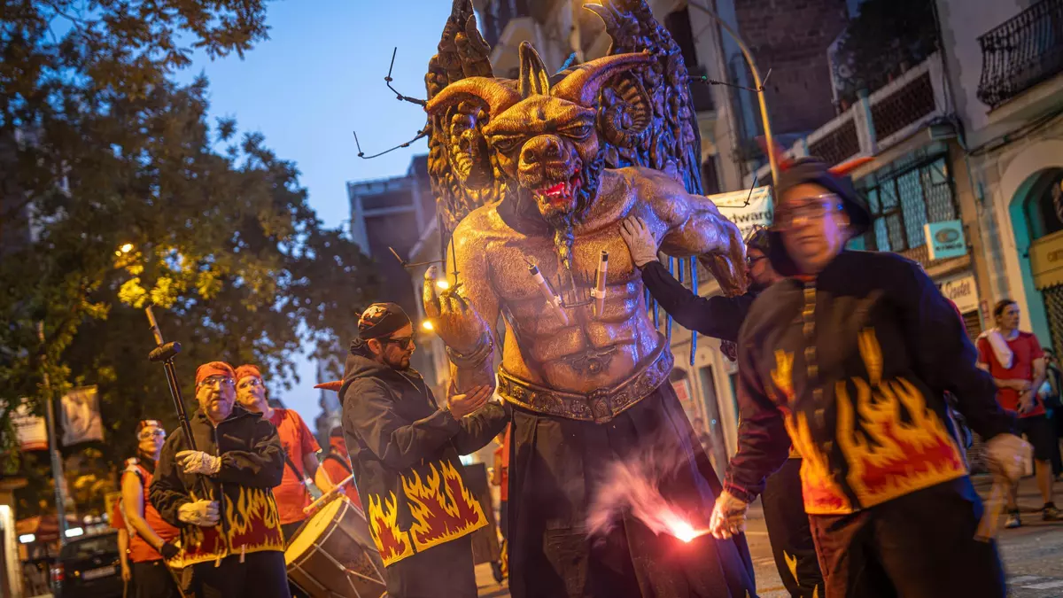 Ausencias simbólicas visibilizarán en las fiestas de Gràcia 2025 el conflicto latente de los 'diables'