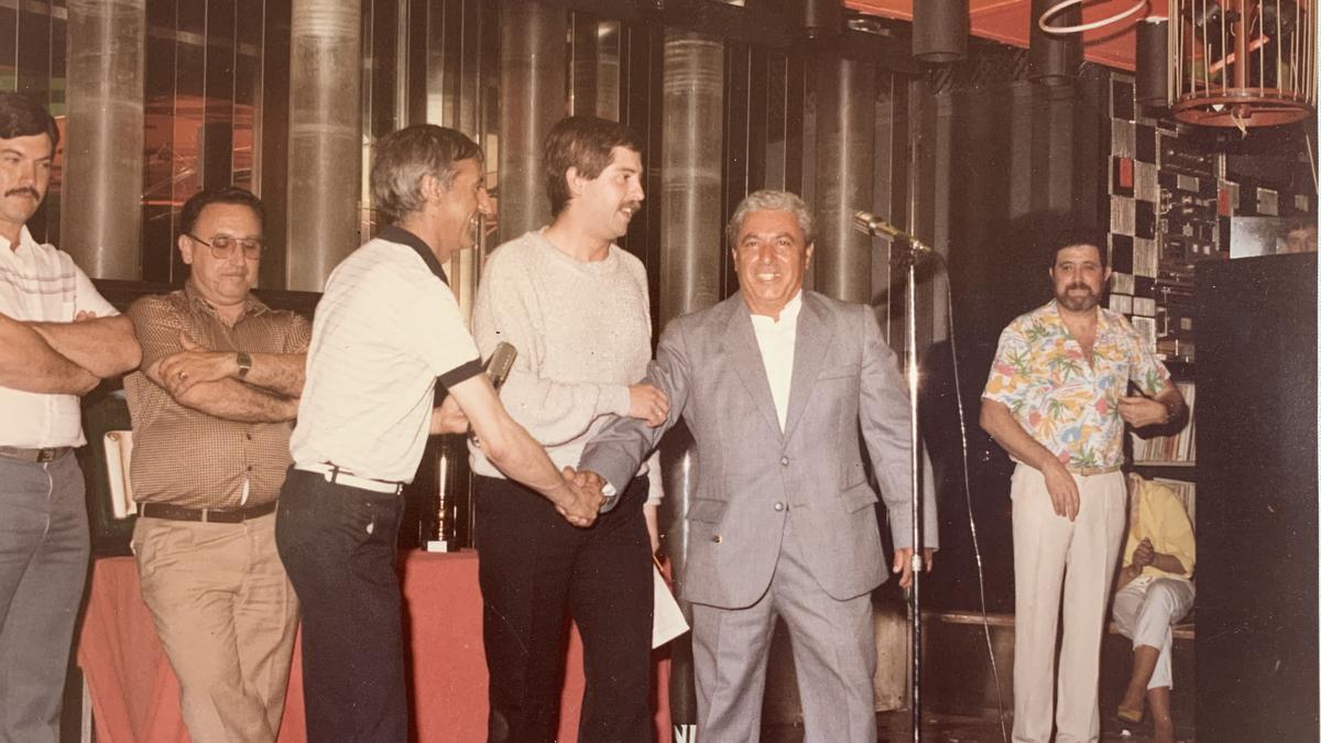 El C. F. Nules celebró en la discoteca por todo lo alto su ascenso a 2ª División B.