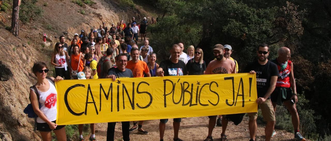 SOS Costa Brava reivindica la titularitat pública del camí de ronda al seu pas per Can Juncadella a Lloret de Mar