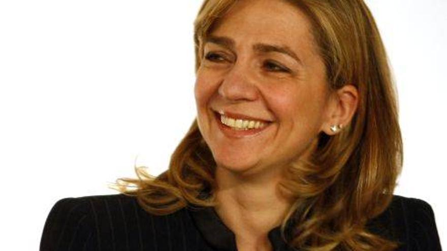 Infanta Cristina: &quot;Intentamos llevar una vida normal y ustedes no nos dejan&quot;