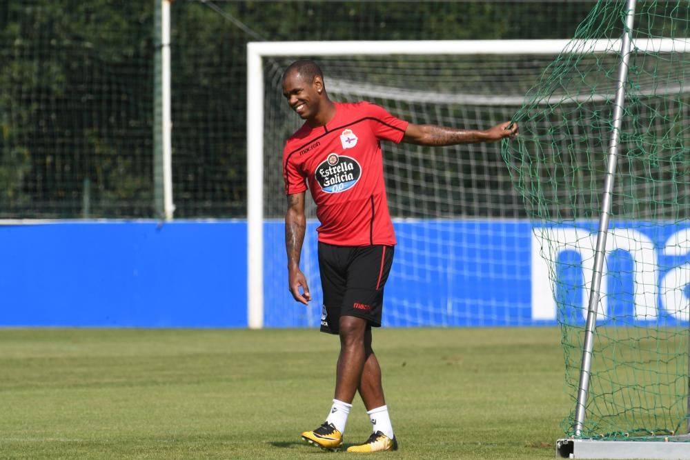 La plantilla deportivista ha tenido este viernes, 13 de julio de 2018, doble sesión de entrenamiento.