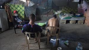 Granja ocupada per temporers a Aitona