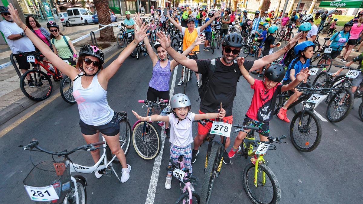 Fiesta de la Bicicleta en Santa Cruz.