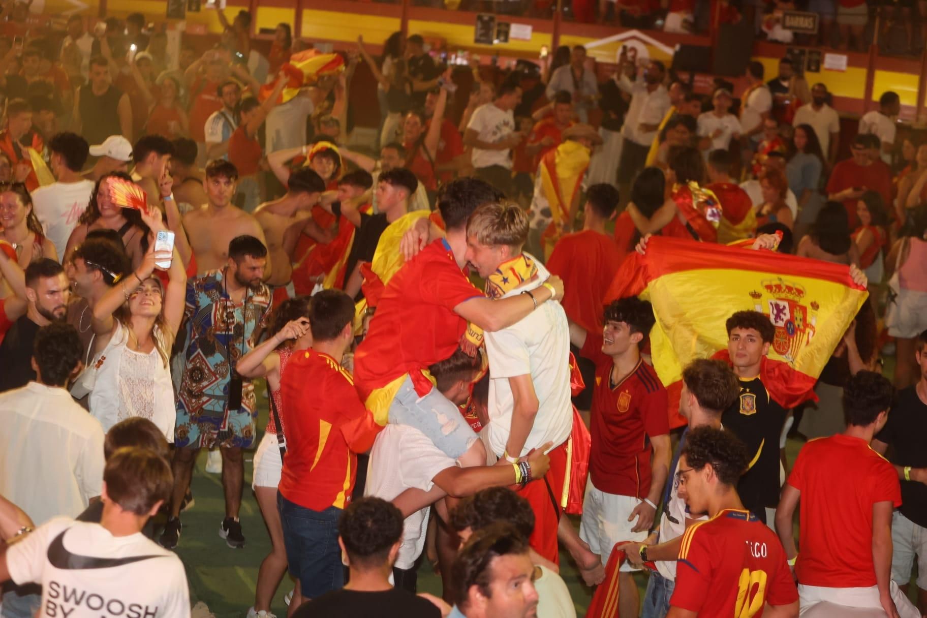 España gana la Eurocopa: Los alicantinos celebran la final de la Eurocopa
