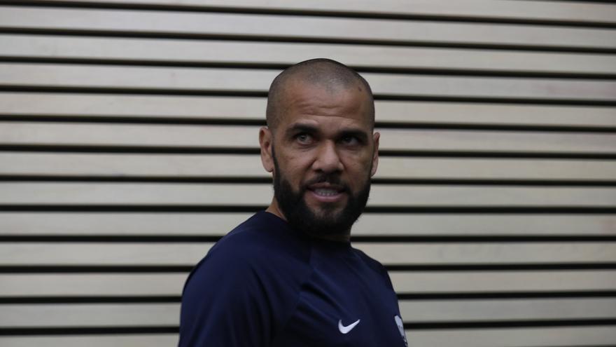 La Audiencia de Barcelona confirma la prisión de Dani Alves e insiste en el riesgo de fuga