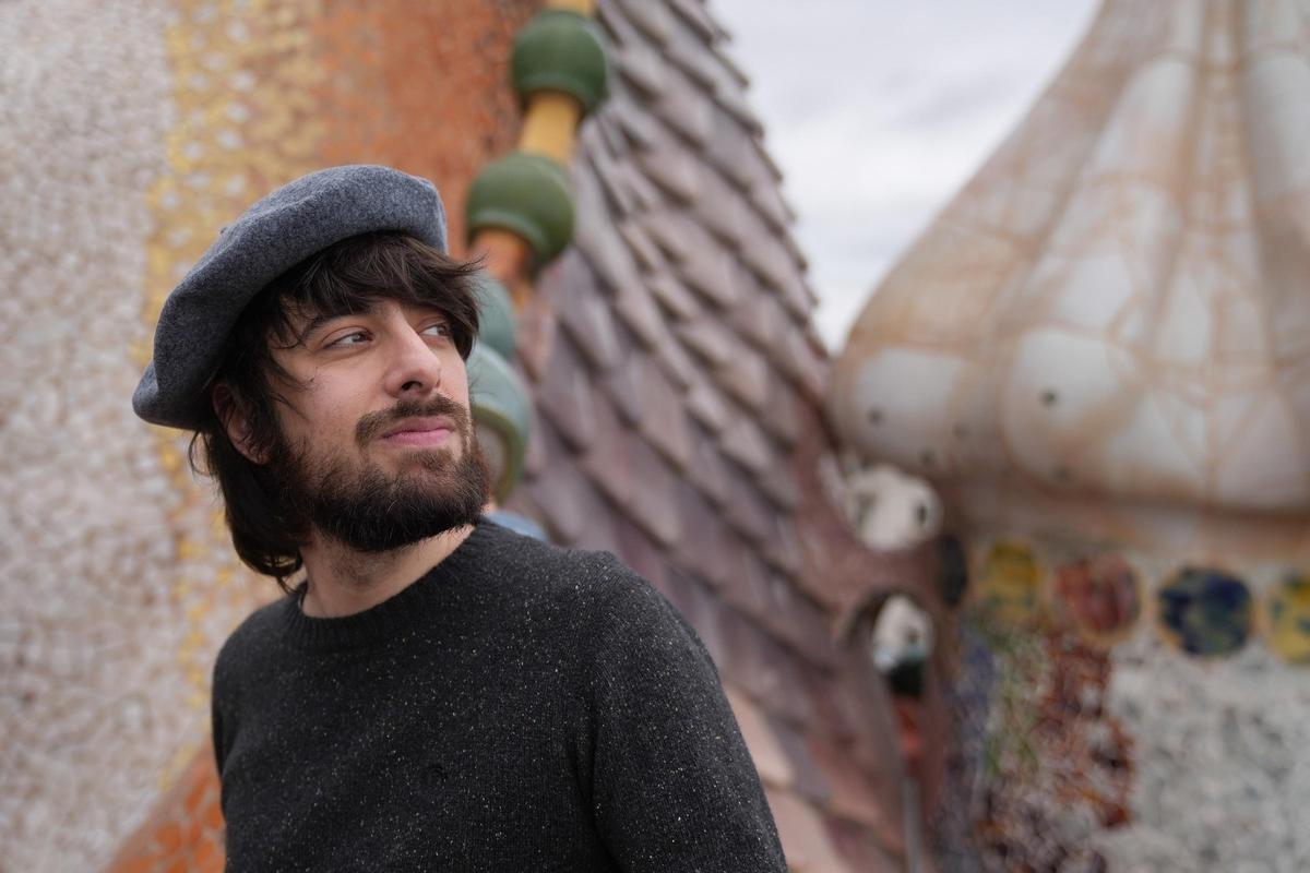 El escritor David Uclés, durante la presentación en Barcelona de 'La ciudad de las luces muertas', la novela con la que ha ganado el Premio Nadal 2026.