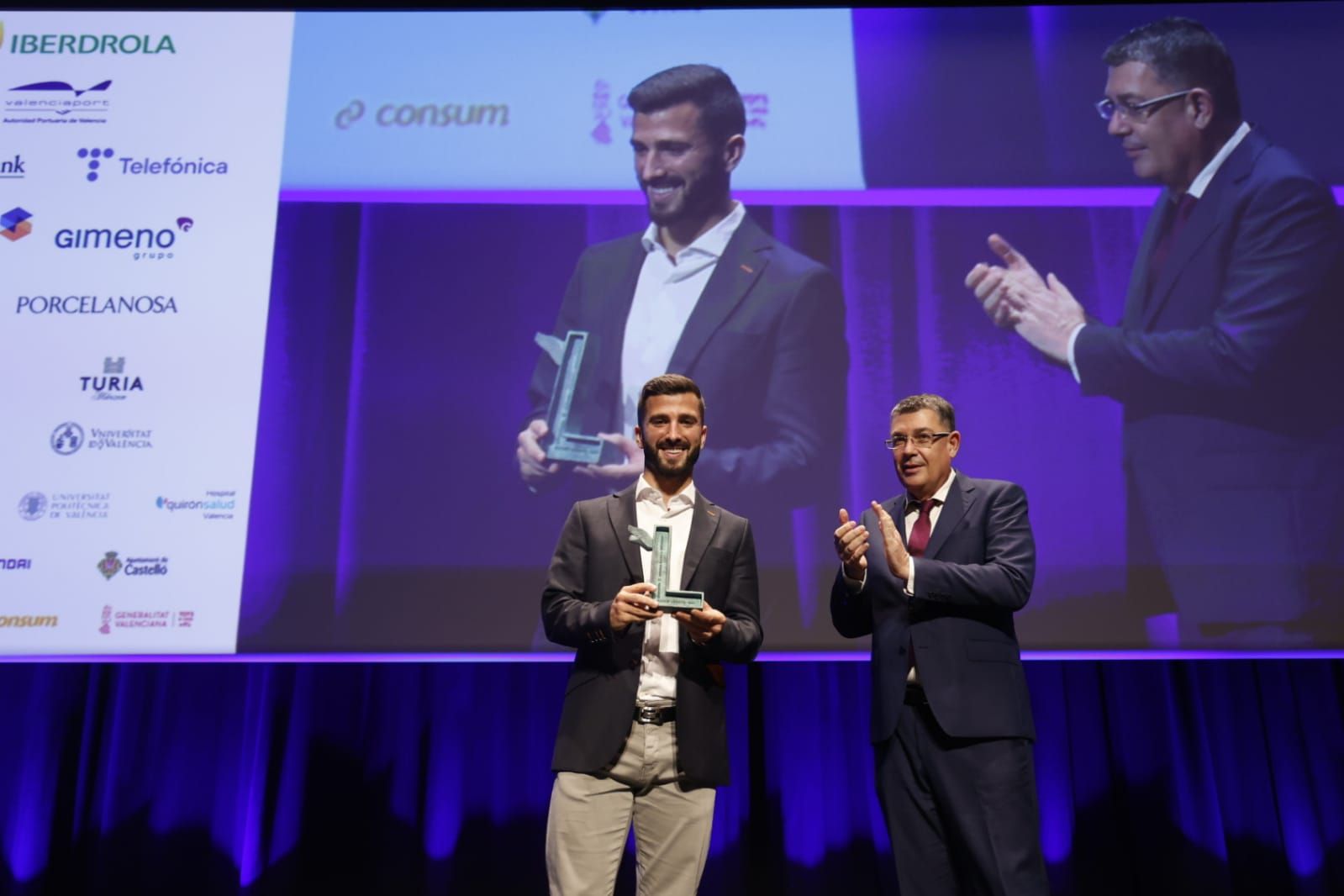 El Palacio de Congresos acoge la celebración de los 150 años de historia de Levante-EMV